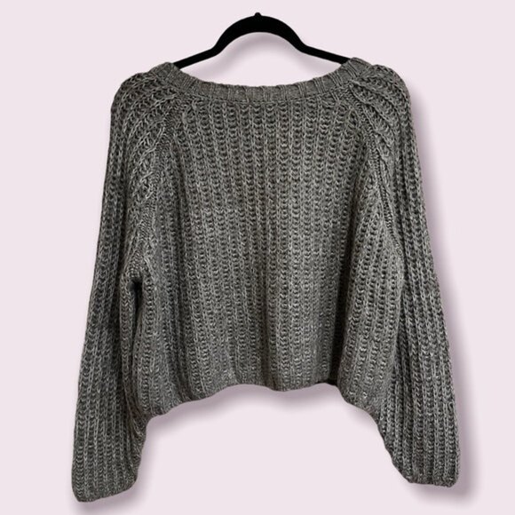 Urban Outfitters Kimchi Blue Grey Knit Sweater Scoop Neck Womens Size Sm… - Picture 2 of 4